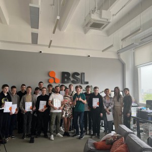Наши резиденты проходят стажировку в IT-компании BSL - КИБЕРшкола программирования для детей, компьютерные курсы для школьников, начинающих и подростков - KIBERone г. Дзержинский